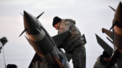 Дмитрий Песков - Песков оценил заявления и действия США в поддержку Украины - iz.ru - Киев