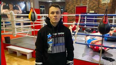 Артем Тарасов - Устроившему дебош на вокзале бойцу MMA грозит до пяти лет тюрьмы - gazeta.ru - окр.Сзфо