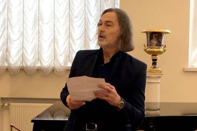 Никас Сафронов в Саратове: И баночка с экскрементами может быть искусством - saratov.mk.ru - Саратов