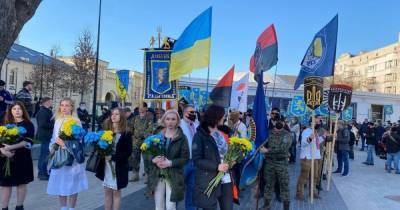 Давид Арахамия - Александр Корниенко - Заявка была на "парад вышиванок", - Корниенко о прошедшем марше в честь дивизии СС "Галичина" - focus.ua