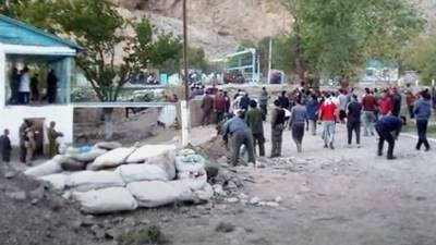 Политолог оценил шансы избежать войны между Киргизией и Таджикистаном - iz.ru - Душанбе - Киргизия - Таджикистан
