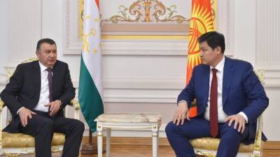Улукбек Марипов - Премьеры Киргизии и Таджикистана выразили готовность разрешить конфликт на границе - iz.ru - Киргизия - Таджикистан