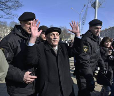 Павел Латушко - Люди должны не бояться людей в форме, а хотеть с ними сотрудничать - naviny.by