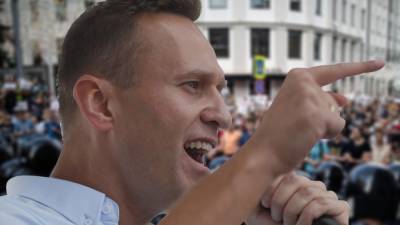 Жозеп Боррель - Роман Голованов - ЕС закрывает глаза на нацистские марши в Киеве, но переживает за Навального - inforeactor.ru - Киев