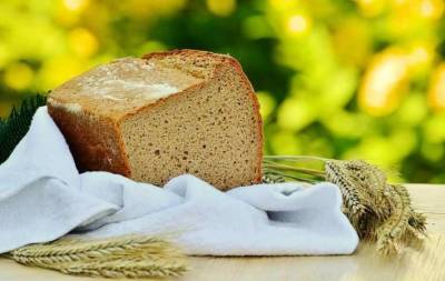Медики назвали три признака того, что нужно срочно отказаться от хлеба - lenta.ua