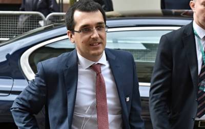 Главу Минздрава Румынии оштрафовали из-за маски - korrespondent.net - Румыния