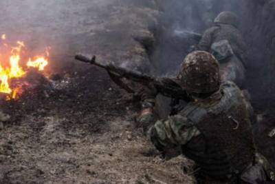 Боевики на Донбассе продолжают обстреливать позиции ВСУ из гранатометов - lenta.ua - населенный пункт Золотое-4 - Светлодарск