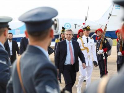 Альберто Фернандес - Президент Аргентины заболел COVID-19 после прививки российской вакциной - unn.com.ua - Россия - Киев - Аргентина