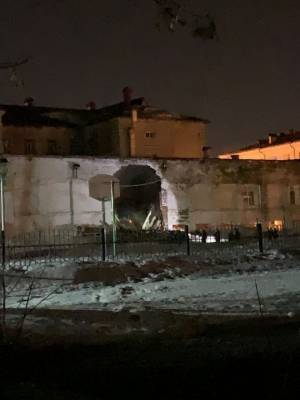 Прокуратура заинтересовалась обрушением стены корпуса школы в кузбасском городе - gazeta.a42.ru - Кемеровская обл. - Междуреченск