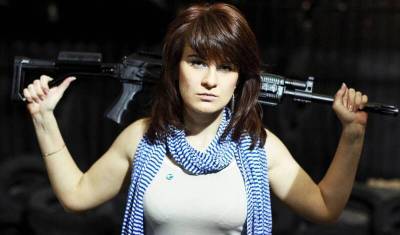 Мария Бутина - А не пора ли вернуть розги? Мария Бутина предлагала вводить телесного наказания - newizv.ru