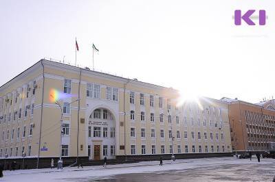 Александр Гуцан - Владимир Уйба - Владимир Уйба проинформировал полпреда президента России Александра Гуцана о реализации в Коми нацпроекта "Культура" - komiinform.ru - респ. Коми - окр.Сзфо