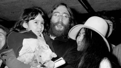 Джон Леннон - Йоко Оно - Редкие кадры: в Сети появились ранее неизвестные видеозаписи Джона Леннона и Йоко Оно - mir24.tv