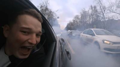 Эдвард Бил - Суд принял решение по ограничениям для пранкера Эдварда Била - vesti.ru - Москва - Тверь