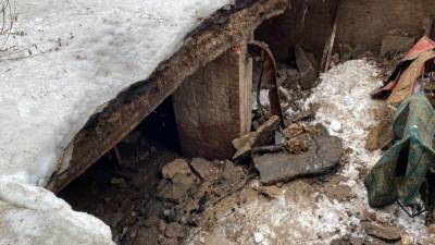 Фото: часть жилого дома обрушилась в Оренбурге, жильцов немедленно эвакуируют - 5-tv.ru - Оренбург