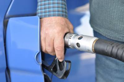 Ая Бензин - В России за неделю выросли цены на бензин - abnews.ru - Симферополь - Магадан - Кызыл