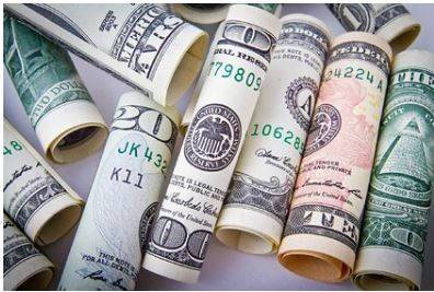 Андрей Колганов - Андрей Марголин - Экономисты оценили вероятность доллара за 60 рублей - reendex.ru