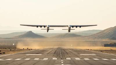 Самый большой самолёт в мире: Stratolaunch вернулся в небо - topwar.ru