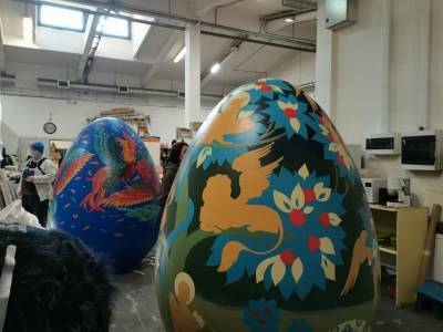 Фото: арт-объекты в виде огромных пасхальных яиц создали в Петербурге - ivbg.ru - Санкт-Петербург