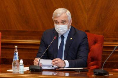 Владимир Уйба - Олег Михайлов - Представитель Уйбы: глава Коми ответил депутату КПРФ на его же языке - mk.ru - респ. Коми