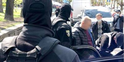 В Киеве мошенники пытались продать руководящую должность в Нацполиции за $220 тысяч - nv.ua - Киев - Запорожья