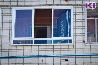 Сыктывкарец возместит ущерб хозяину авто, на которую упала балконная створка - komiinform.ru - респ. Коми
