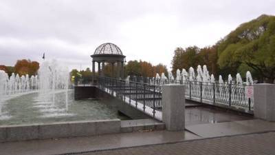 Стало известно, какие фонтаны запустят 1 и 9 мая в Петербурге - piter.tv - Санкт-Петербург - Казань