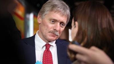 Владимир Путин - Дмитрий Песков - Анна Попова - Песков оценил вероятность сокращения январских каникул из-за майских выходных - iz.ru