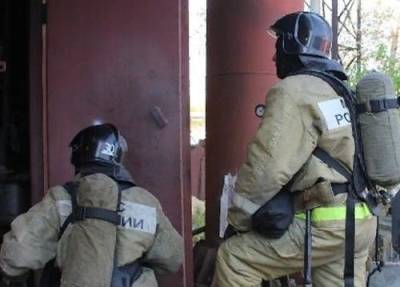 В Екатеринбурге спасли девочку, повисшую на карнизе 17-го этажа из-за пожара - argumenti.ru - Москва - Екатеринбург - Свердловская обл.