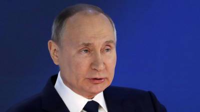 Владимир Путин - Путин присвоил звание Героя Труда пятерым гражданам России - gazeta.ru - респ. Дагестан - Ростовская обл. - Ярославская обл. - Владивосток