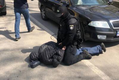 "Будущий Аваков" и его сообщник продавали должности в полиции за сотни ысяч долларов - kp.ua - Киев - Запорожья