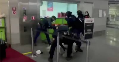 В "Борисполе" задержали трех иранцев, выманивших в Киев блогершу и обобравших на $1,5 млн - delo.ua - Киев - Турция - Иран