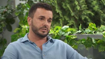 Григорий Решетник - Ведущий "Холостяка" Решетник изменился до неузнаваемости, удивив даже супругу: "На Кобзона похож" - sport.politeka.net