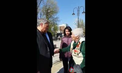 Вячеслав Володин - Пенсионерка из Саратова отчитала спикера Госдумы за воровство и вранье чиновников - og.ru - Саратов