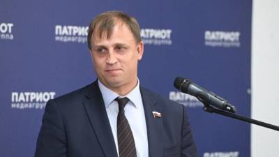 Депутат Вострецов посоветовал провести майские праздники в кругу семьи - newinform.com