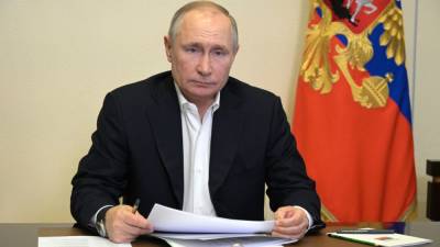 Владимир Путин - Дмитрий Песков - Константин Салаев - Песков анонсировал майскую серию оборонных совещаний Путина в Сочи - nation-news.ru - Сочи
