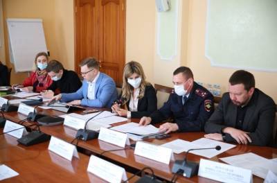 Евгения Уваркина - Безопасность липчан на праздничных мероприятиях обеспечат 250 полицейских - lipetskmedia.ru