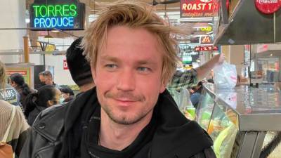 Александр Петров - Фанаты поддержали Александра Петрова после падения на ММКФ-2021 - inforeactor.ru