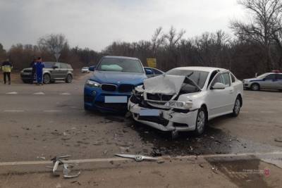 Пожилая пассажирка Skoda пострадала в ДТП на трассе под Волгоградом - volg.mk.ru - Волгоград