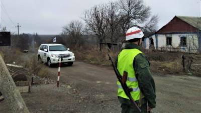 В ОБСЕ сообщили о десятикратном росте числа нарушений режима прекращения огня в Донбассе - riafan.ru - ЛНР - Луганск