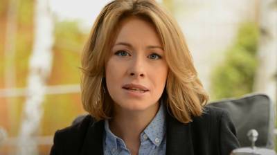 Вера Брежнева - Елена Крав - Елена Кравец - Кравец из "Квартал 95" затмила Веру Брежневу вызывающим образом, разрез не оставил мужчинам шансов: "Мисс совершенство" - sport.politeka.net