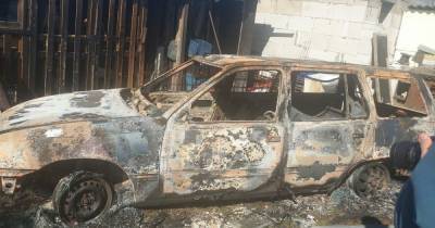 Житель Гурьевского района обнаружил свою машину сгоревшей с телом человека внутри - klops.ru - район Гурьевский