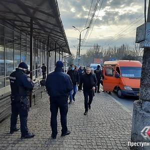Из-за карантинных ограничений в Николаеве образовался транспортный коллапс. Фото - reporter-ua.com - Николаев