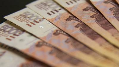 Россияне просрочили возврат почти триллион рублей кредитов - vesti.ru