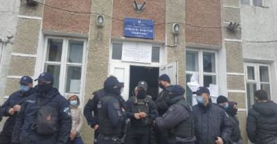 Полиция открыла 17 дел по выборам нардепа в округе №87 - delo.ua - Ивано-Франковская обл.
