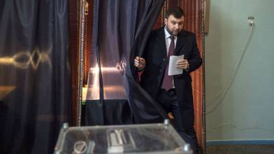 Владимир Зеленский - Ангела Меркель - Денис Пушилин - Эммануэля Макрон - Пушилин не исключил полномасштабной атаки ВС Украины на Донбасс - gazeta.ru - ДНР