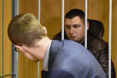 Алексей Смирнов - Полицейского из Москвы, расстрелявшего коллег, приговорили к 19 годам тюрьмы - runews24.ru - Москва