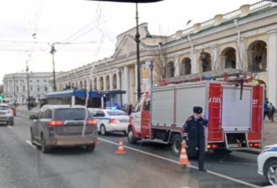 Два человека пострадали в ДТП с такси и троллейбусом на Невском проспекте - online47.ru - Ленинградская обл. - Санкт-Петербург