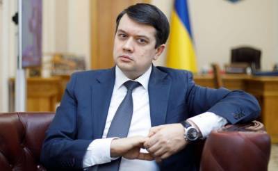 Дмитрий Разумков - Сергей Стерненко - Разумков оценил возможность введения комендантского часа в Украине - sharij.net - Брюссель