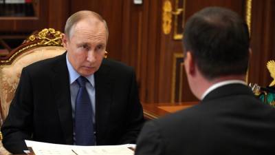 Владимир Путин - Дмитрий Патрушев - Путин призвал Минсельхоз помочь аграриям с производством семян и саженцев - mir24.tv