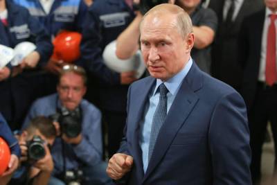 Владимир Путин - Алексей Навальный - Молодежь в России стала в 3 раза меньше доверять Путину, и в 3 раза больше — Навальному - znak.com
